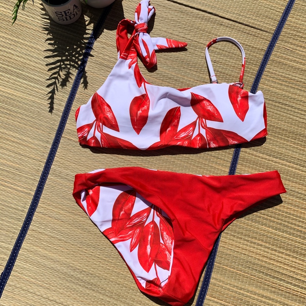 Brand New 2 Piece Bikini Swimsuit